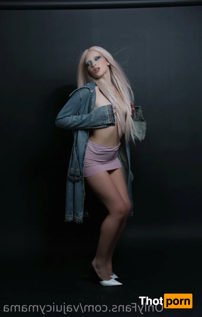 Vajuicy Doll 15493757