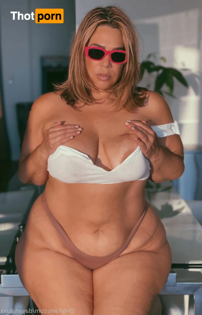 Dayana Luxx 15506861