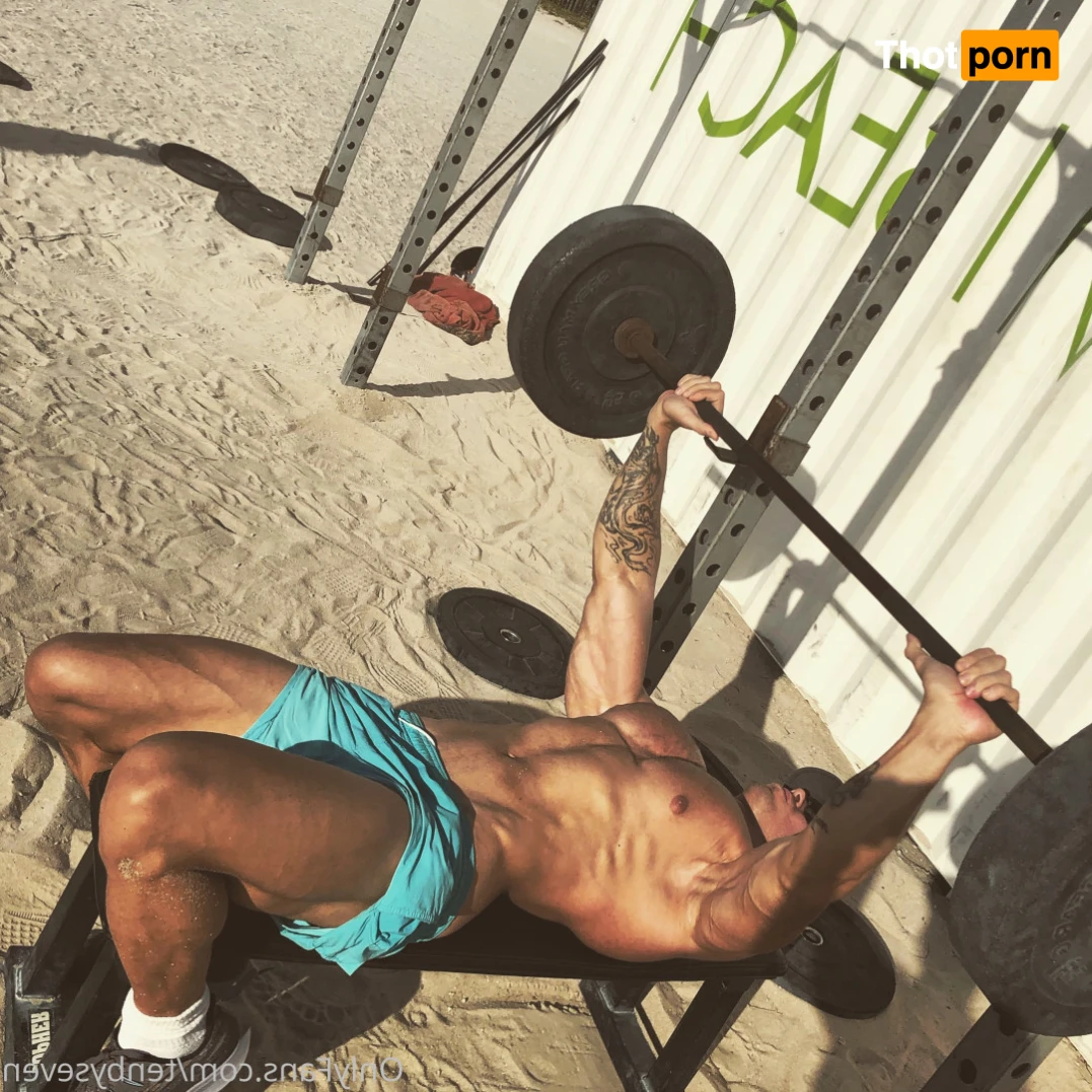 Reese ⚔️ 6'6" &amp; Hung (670+ Wall Posts) 14614836