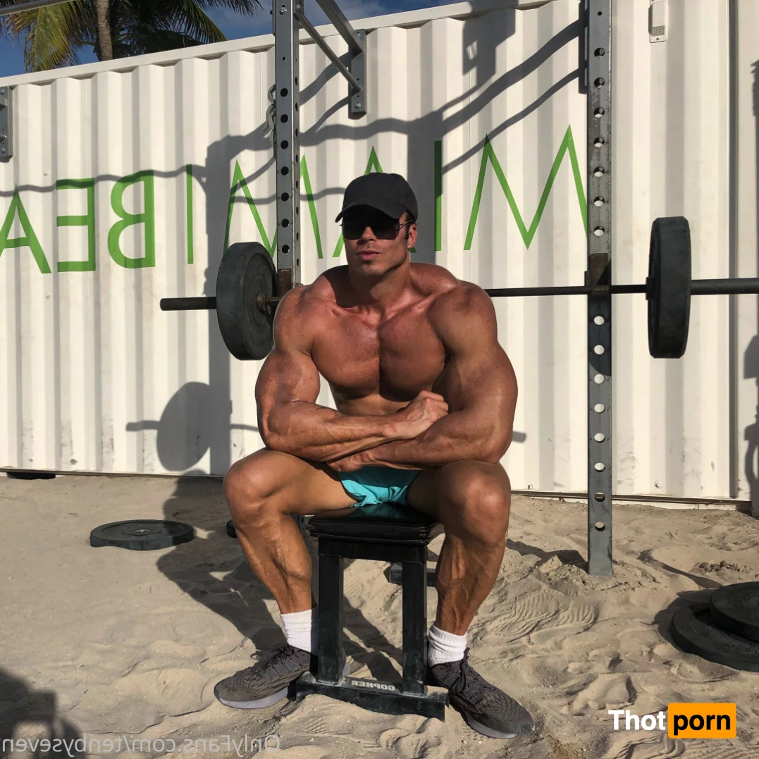 Reese ⚔️ 6'6" &amp; Hung (670+ Wall Posts) 14628840