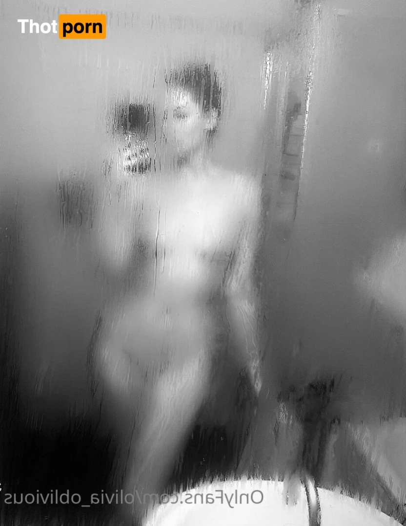 olivia_unoblivious 14363882