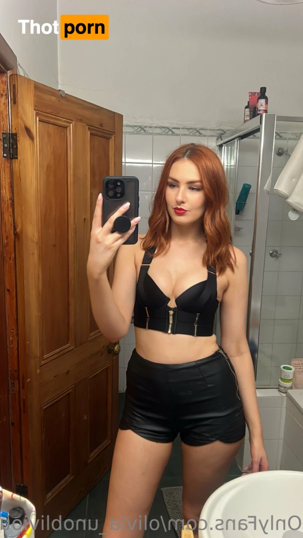 olivia_unoblivious 14384081