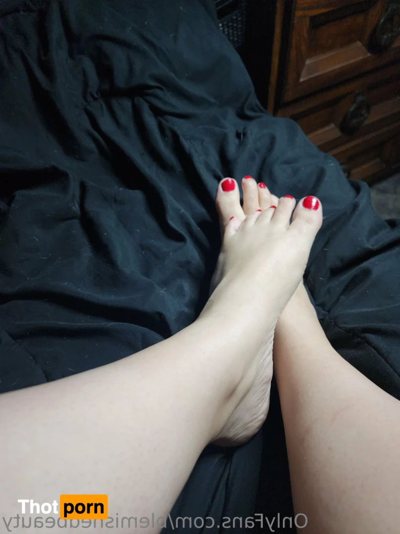 Blemished Beauty 16022678