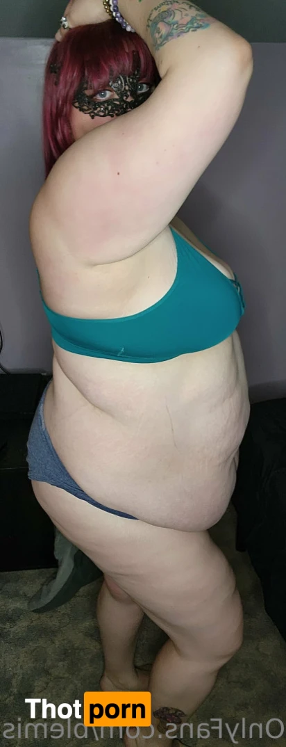 Blemished Beauty 16031137