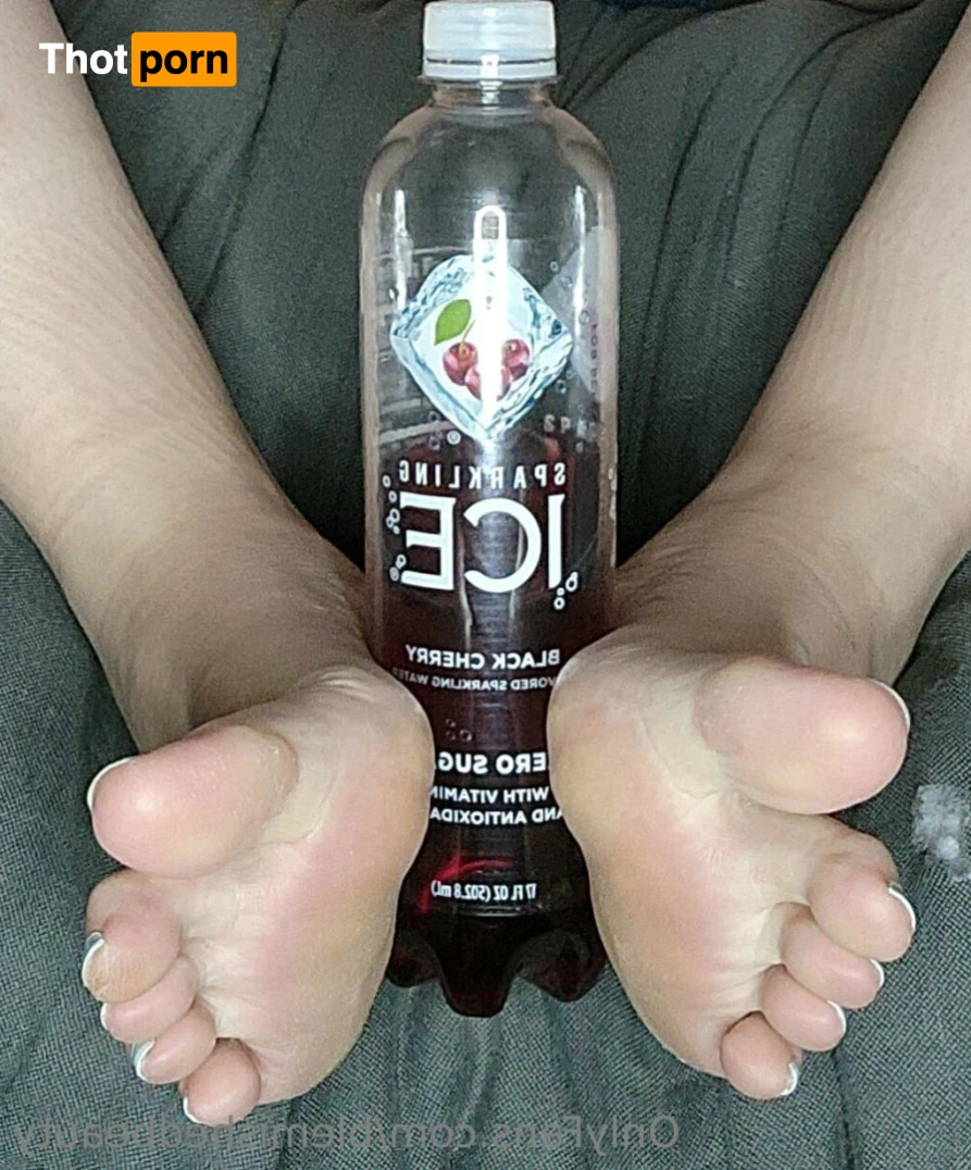 Blemished Beauty 16055244