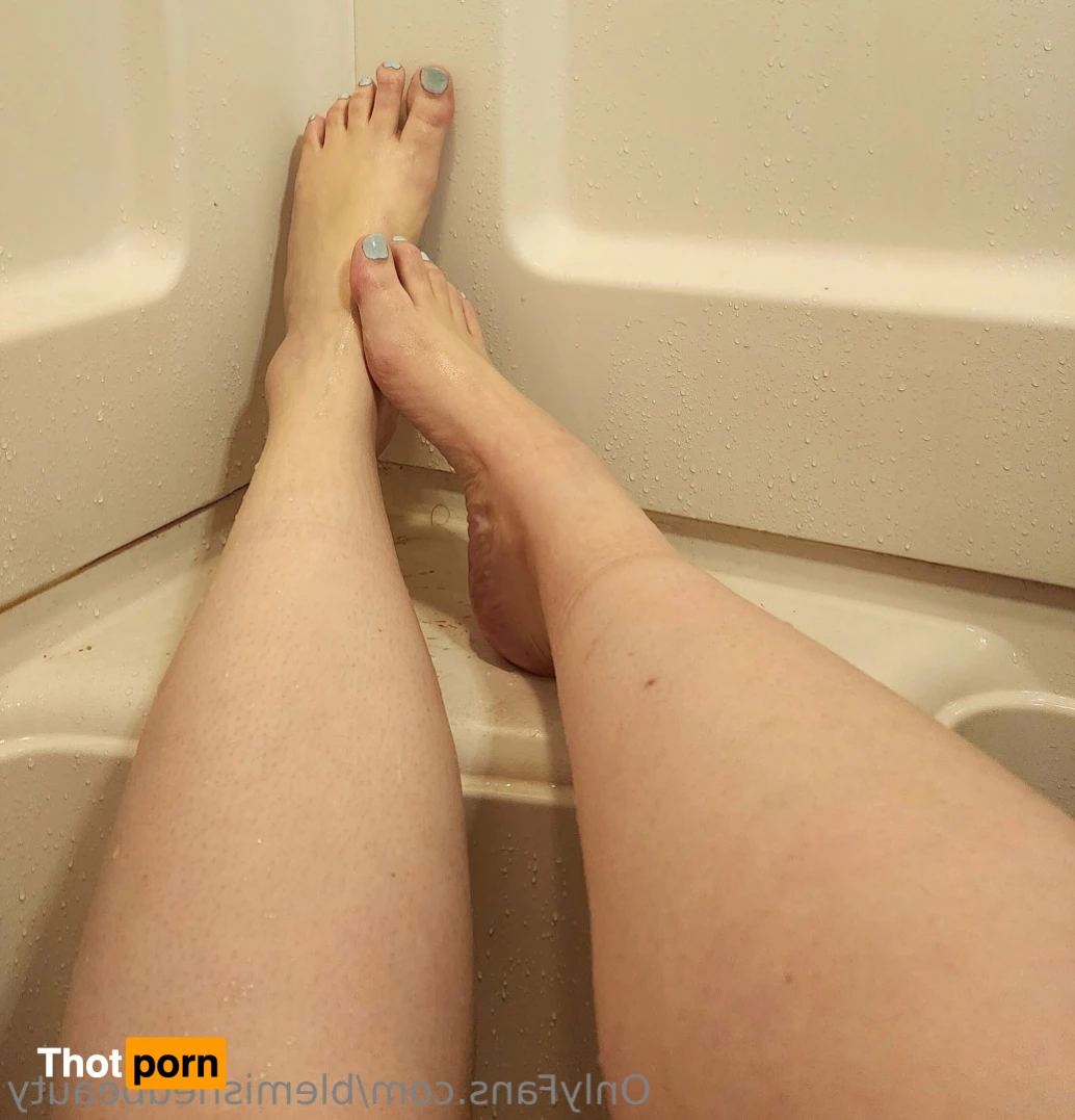 Blemished Beauty 16060430