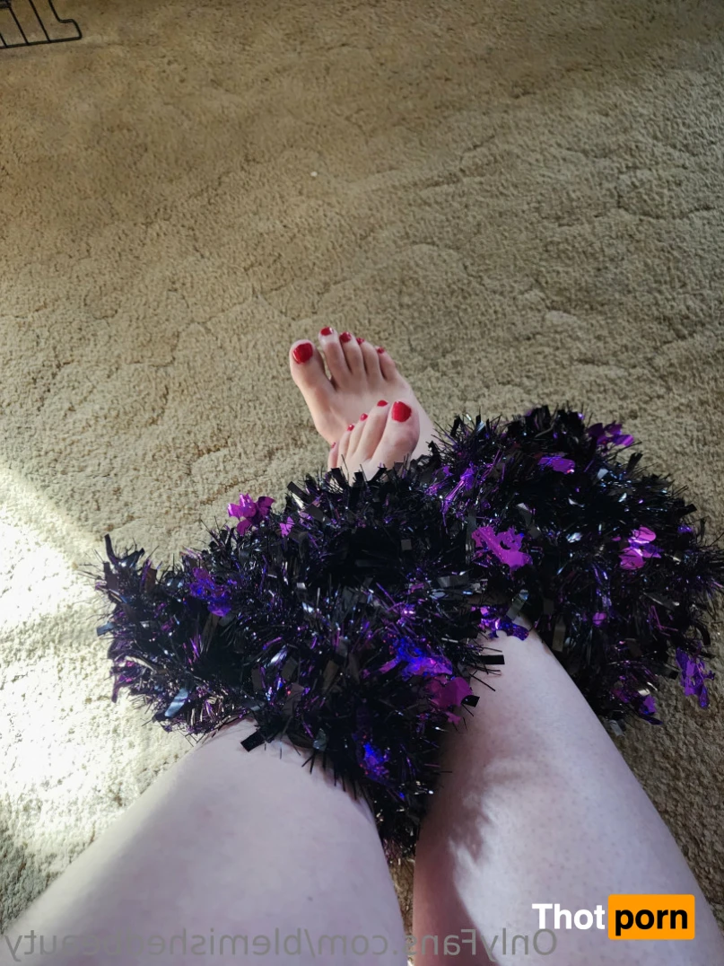 Blemished Beauty 16066053