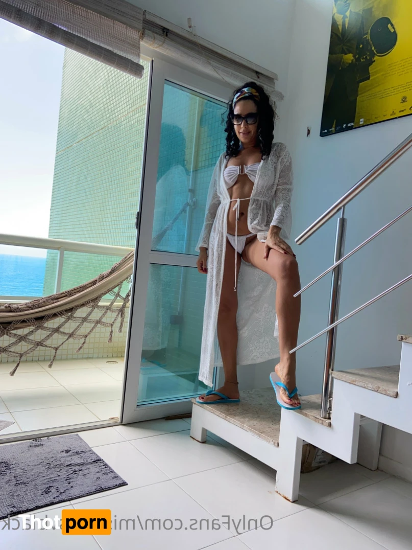 Mistress V Black 14607967