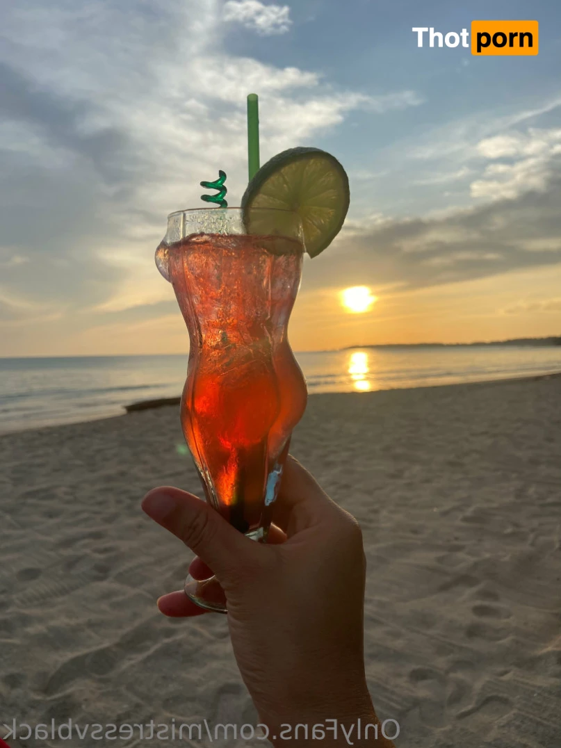 Mistress V Black 14609020