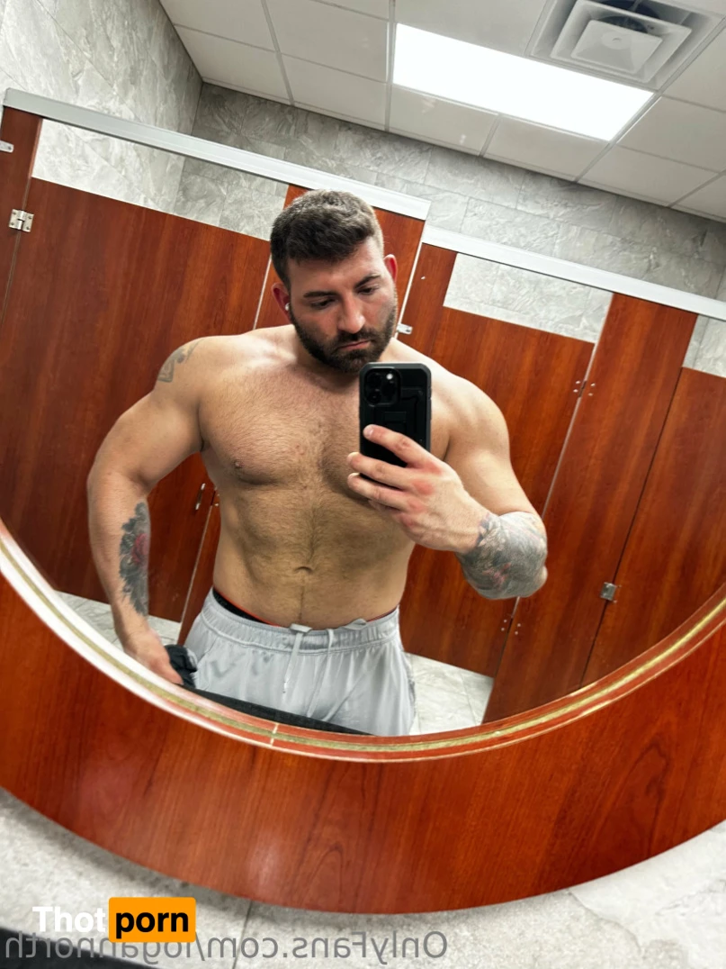 Logan North 16042650