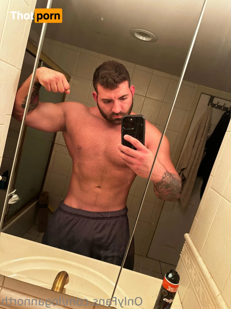 Logan North 16046460