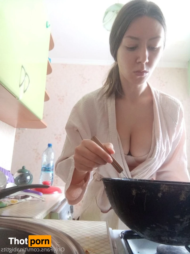 Your stepmom Tina 🍒 13952929