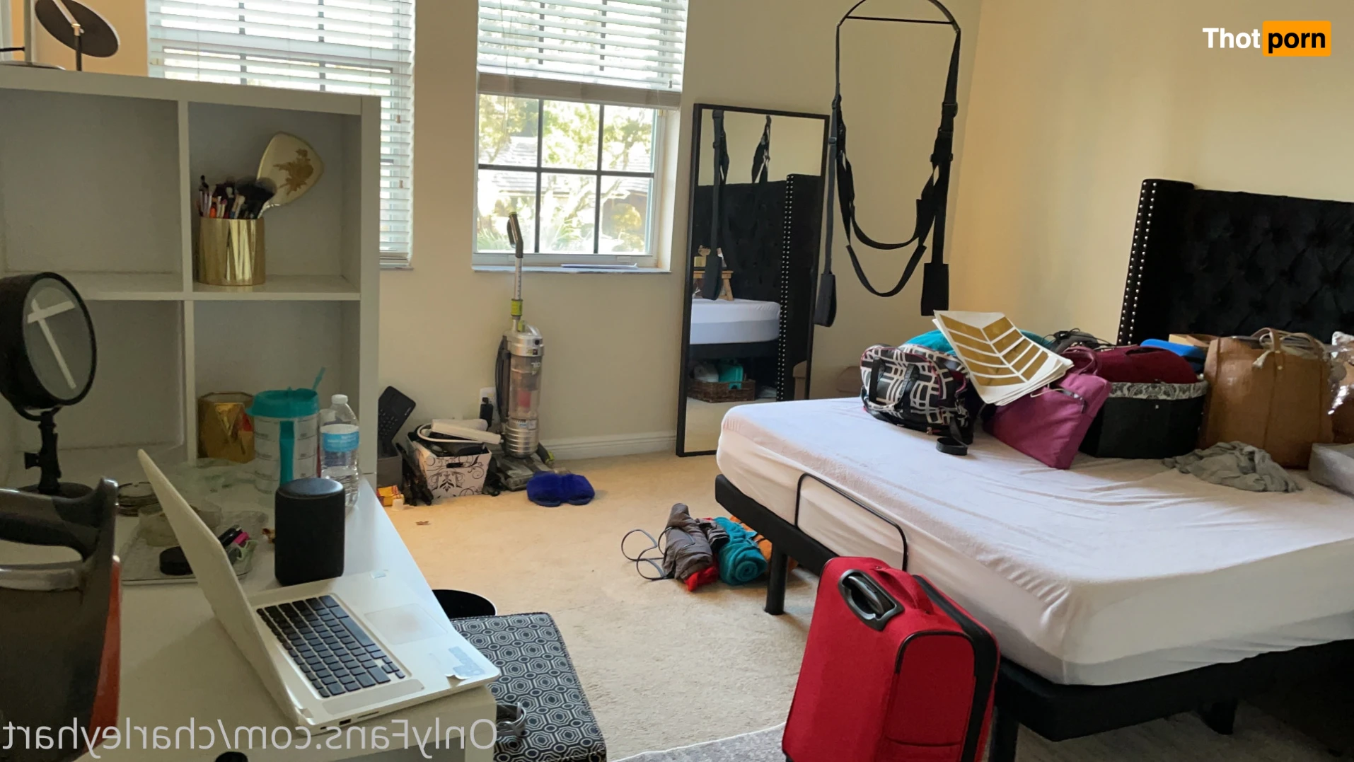 Charley Hart 15835926