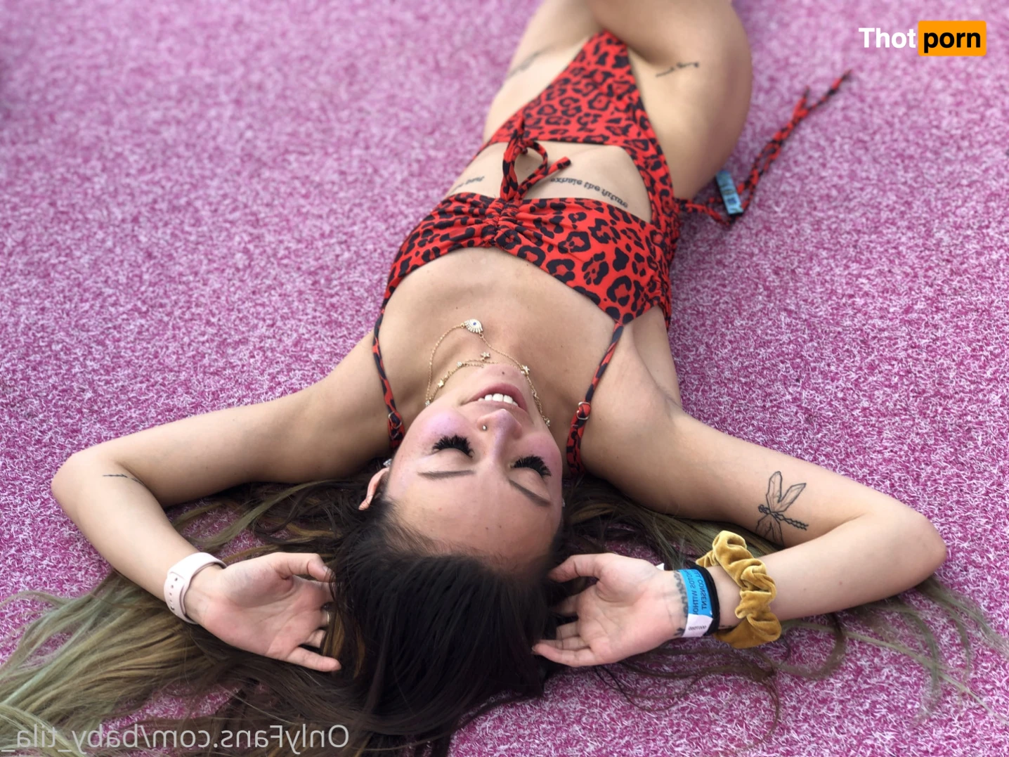 Isla Rhodes ✨ 15517316