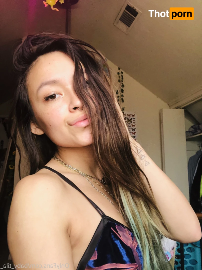 Isla Rhodes ✨ 15539913