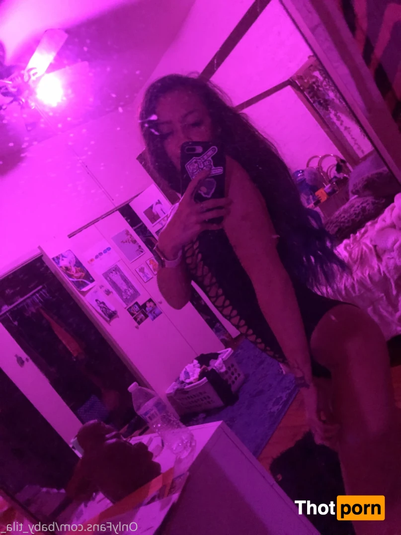 Isla Rhodes ✨ 15541899