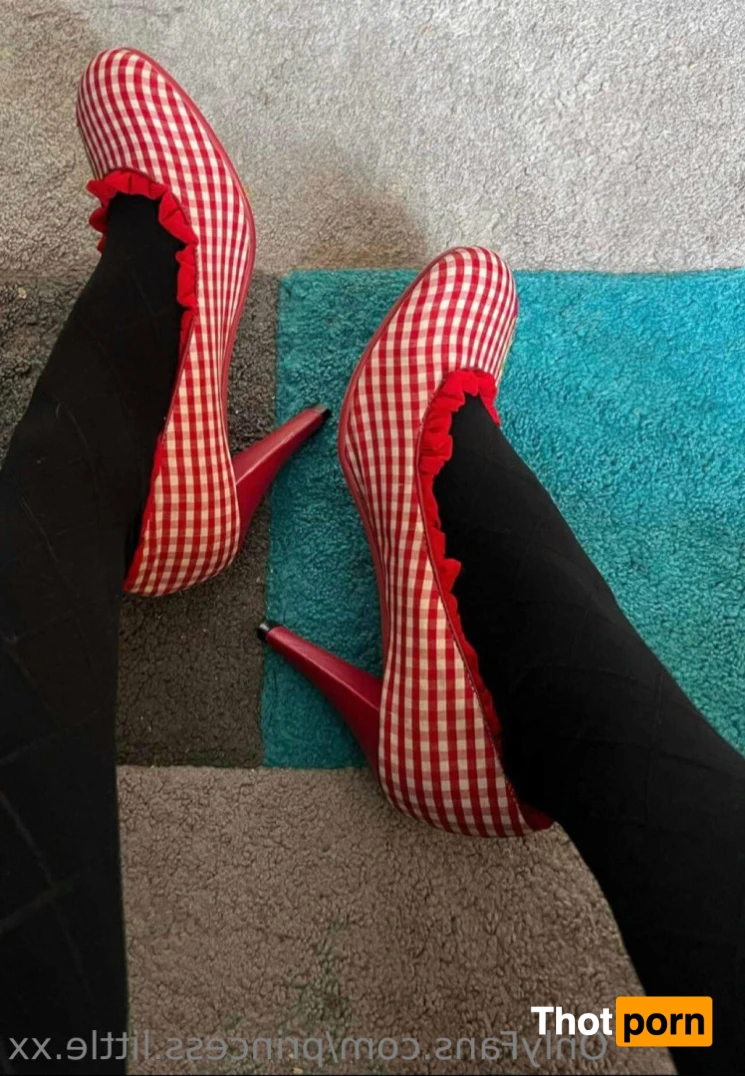 princess.little.xx 14879355