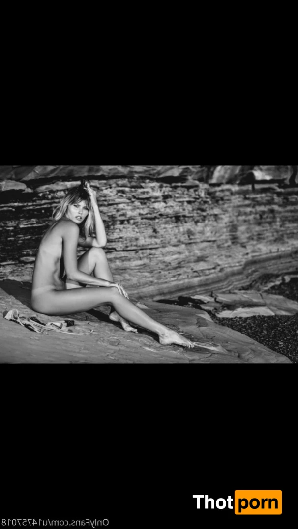 ⭐️𝗔𝘀𝗵𝗹𝗲𝘆 𝗦𝗼𝘂𝘁𝗵𝗲𝗿𝗻 𝗕𝗲𝗹𝗹𝗲⭐ 🇺🇸🎙️📺👙Lets chat 13058700