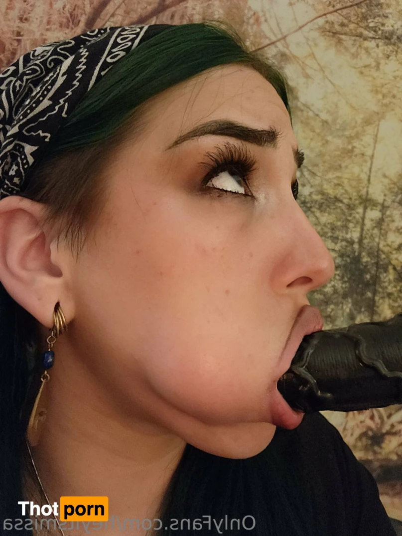 𝔖𝔞𝔱𝔦𝔳𝔞 𝔇𝔬𝔪𝔦𝔫𝔞𝔫𝔱 13950650