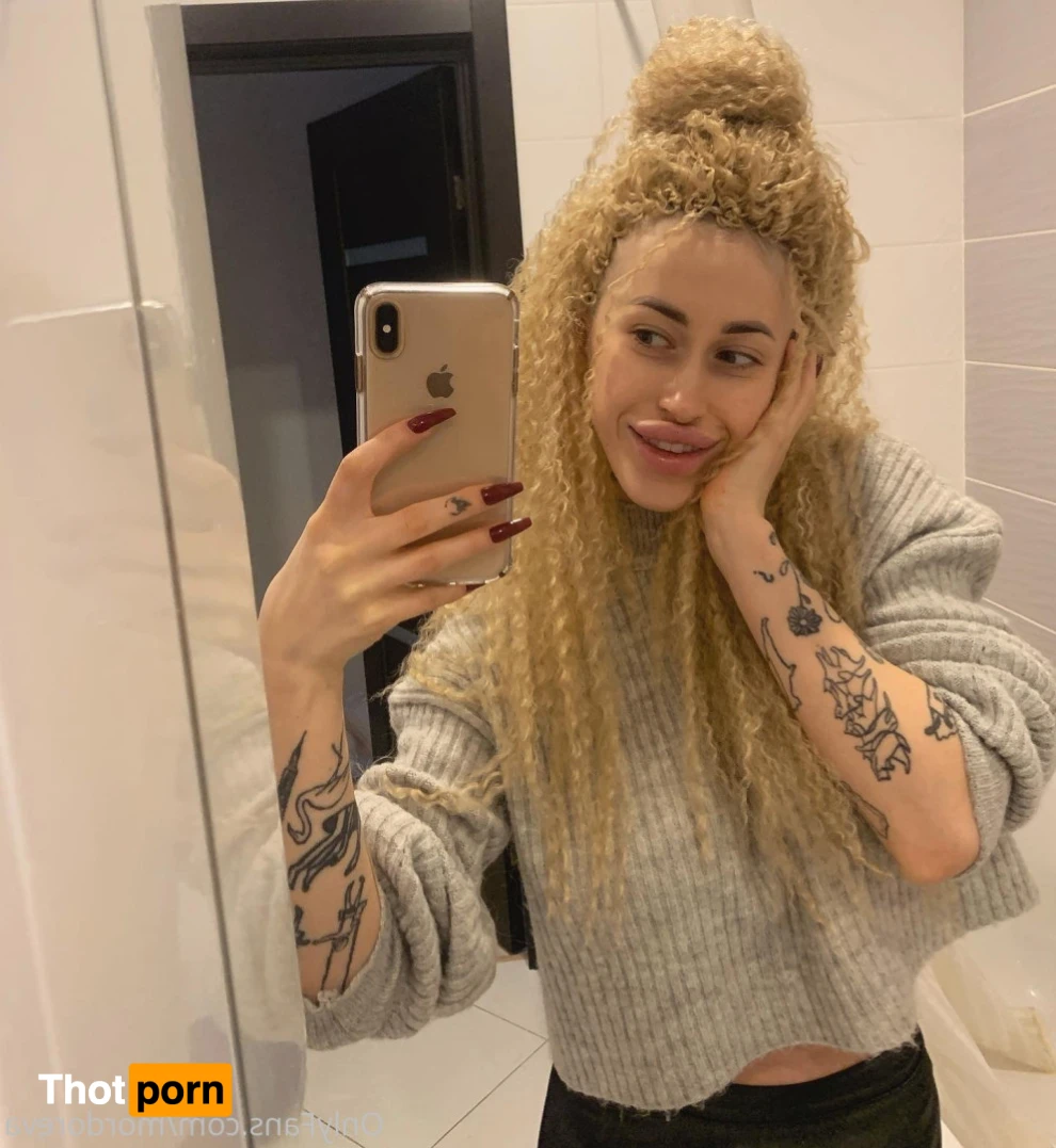 Miss Sydney 🦋 11591516