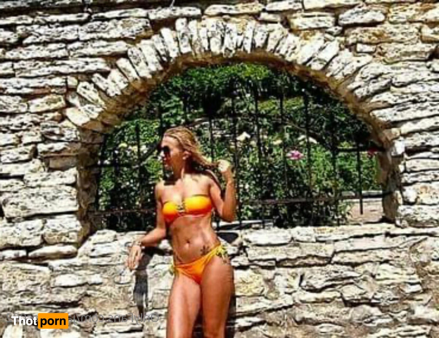 jadeeyes092 15984884