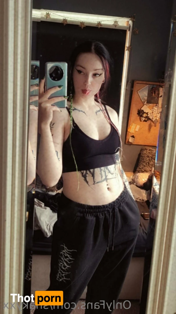 Scarlett💞 15874966