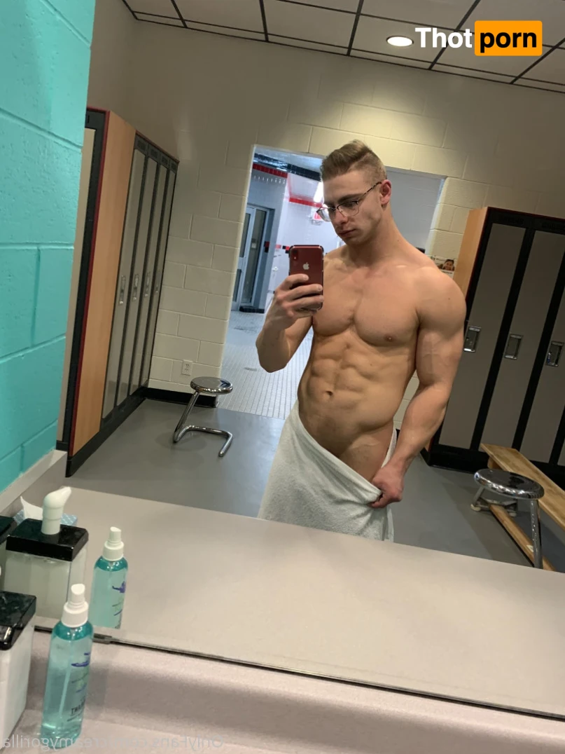 CreamyGorilla 15257528