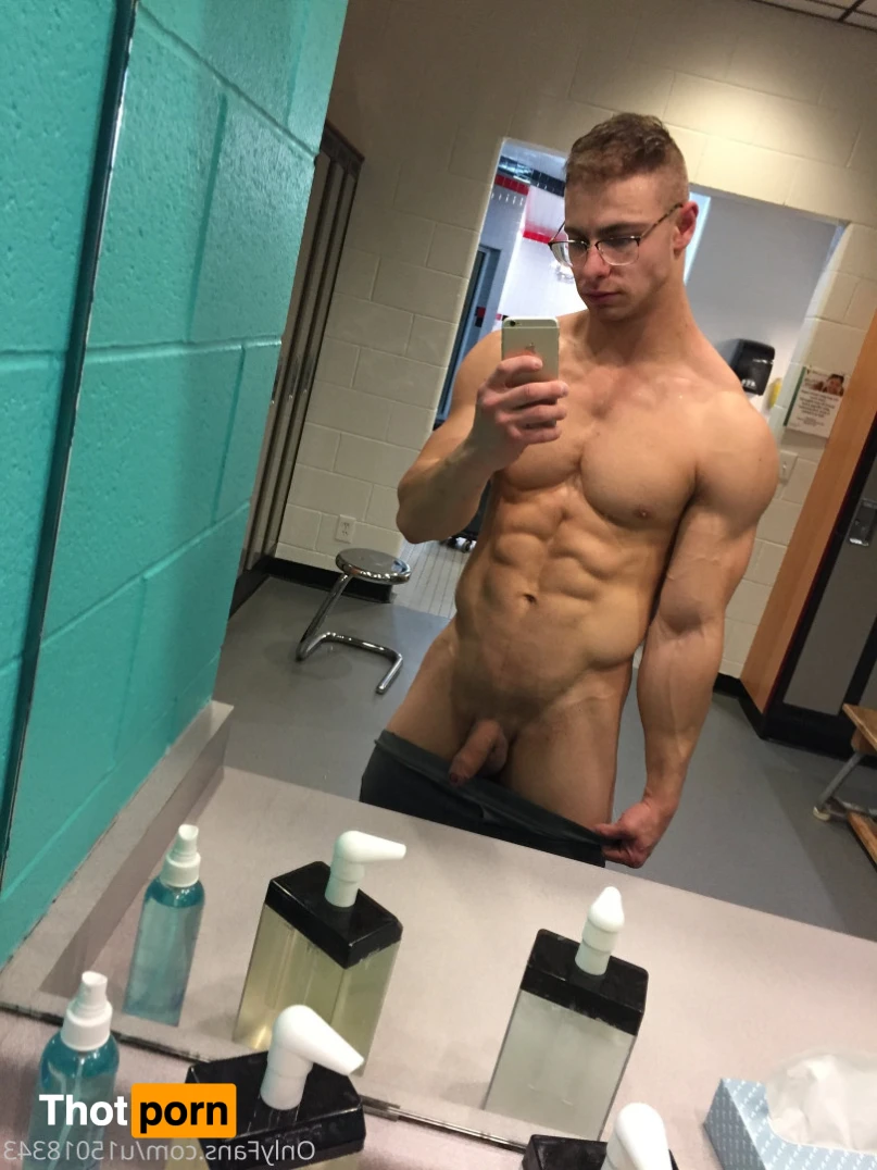 CreamyGorilla 15268929