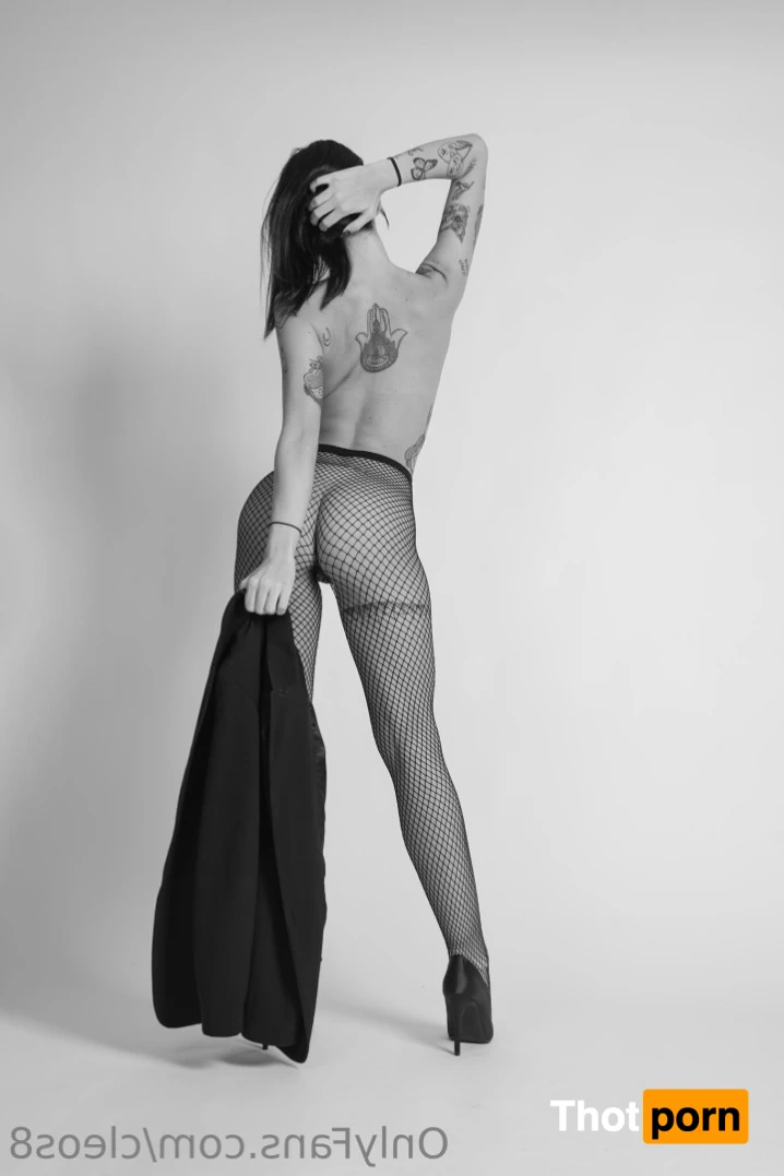 Cleos🦶🏻🍑❤️ 12525300