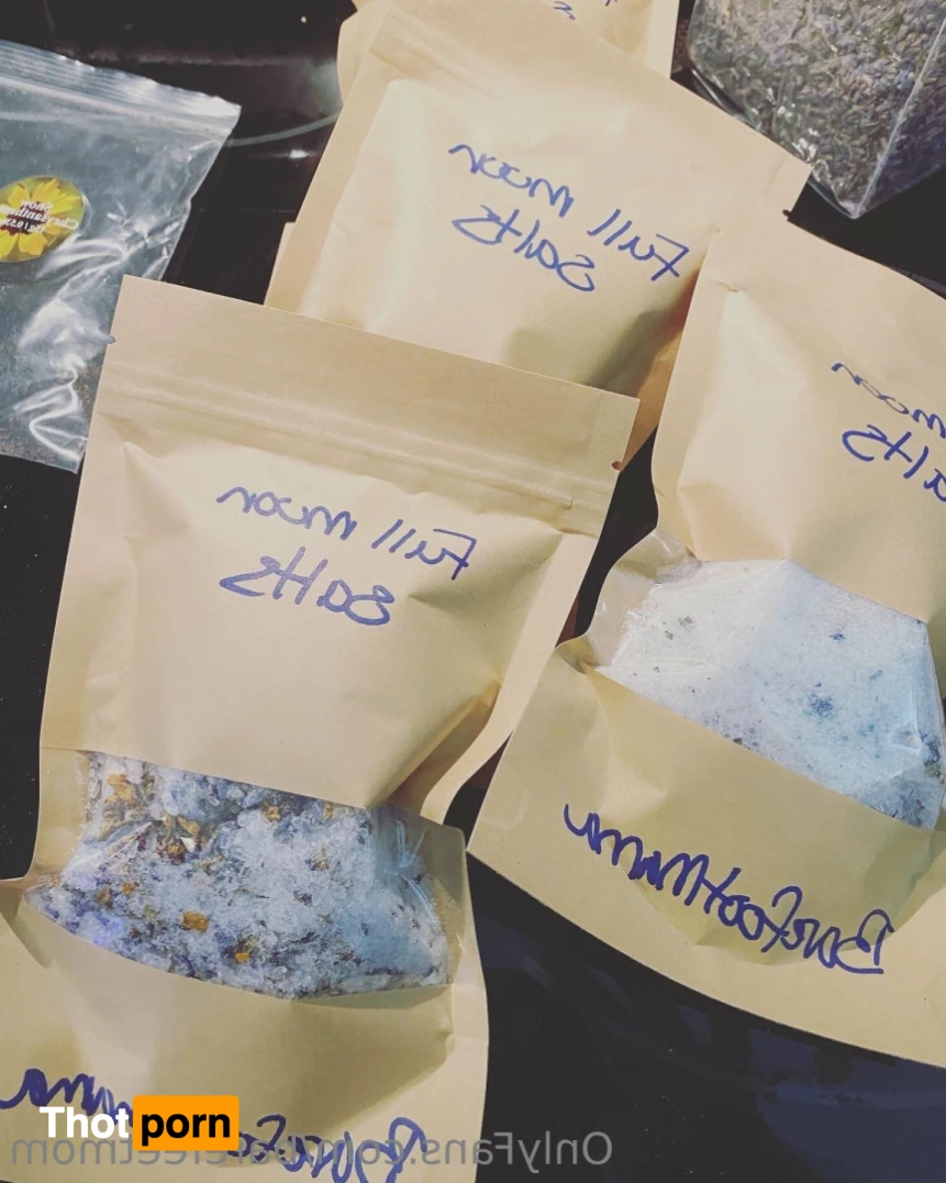 Barefootmamamn 13100426