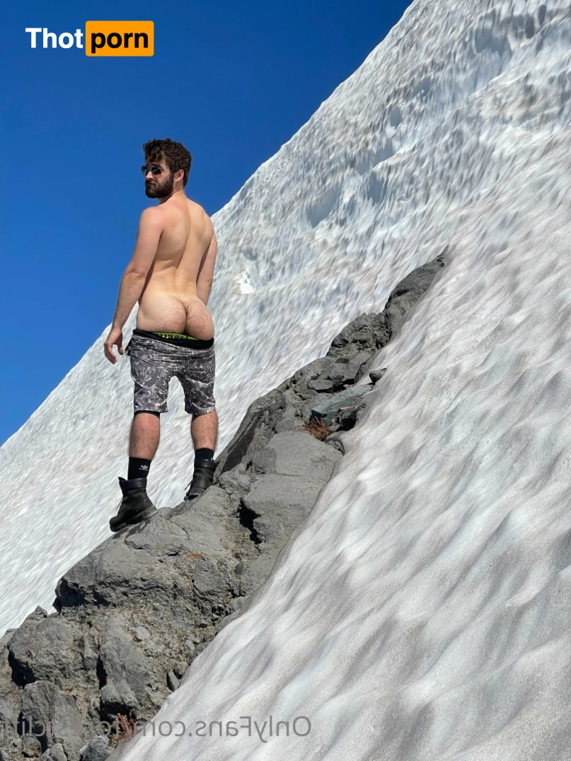 ForestCliff 13165772