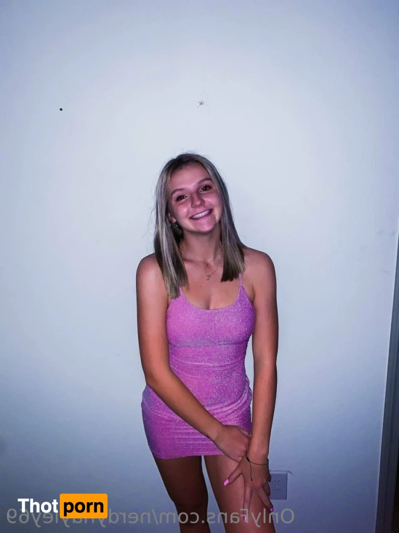 nerdyhayley69 10933929