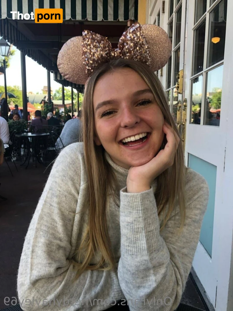 nerdyhayley69 15268692