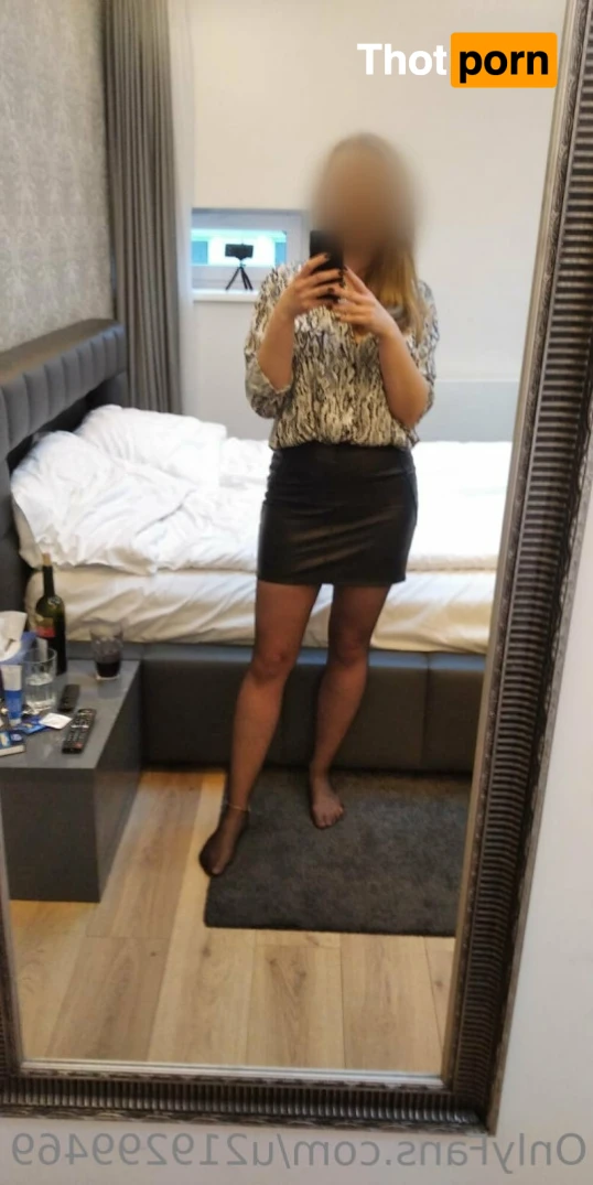 Naughty Wife 13722459