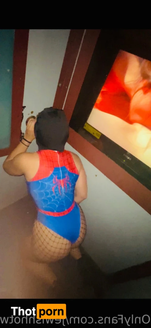 JewishHotWife 16031593