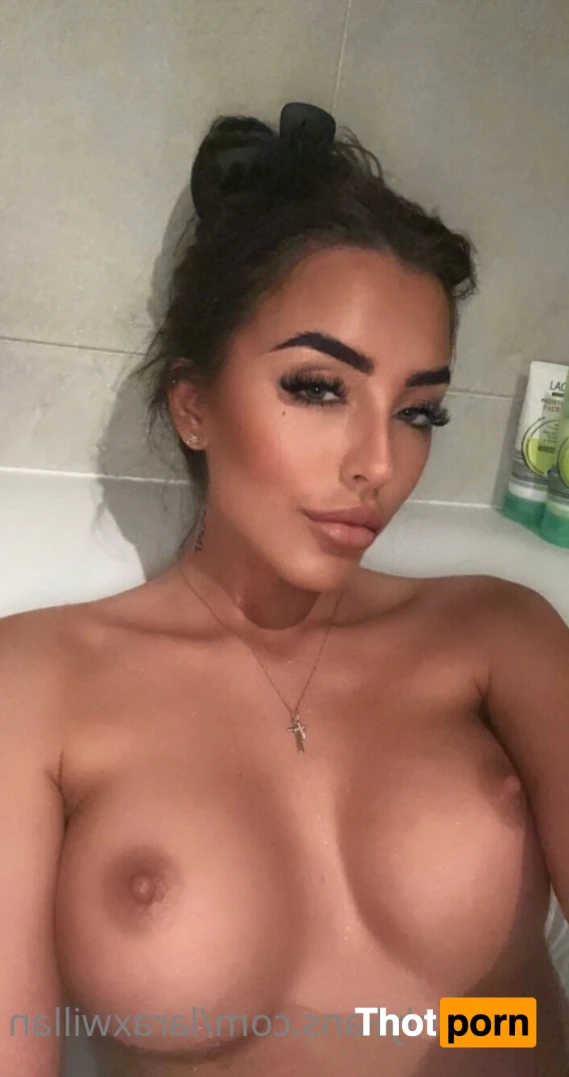 Lara 🧚🏼 13683329