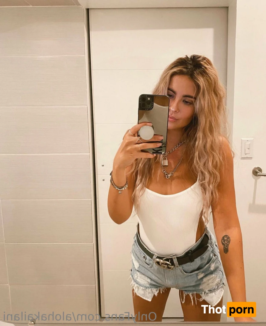 Kailani Lee 🌸 14551209