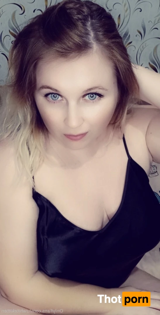 🐾 Curvy kitty 🐾 dick rate queen 👑🌶️ 15498613