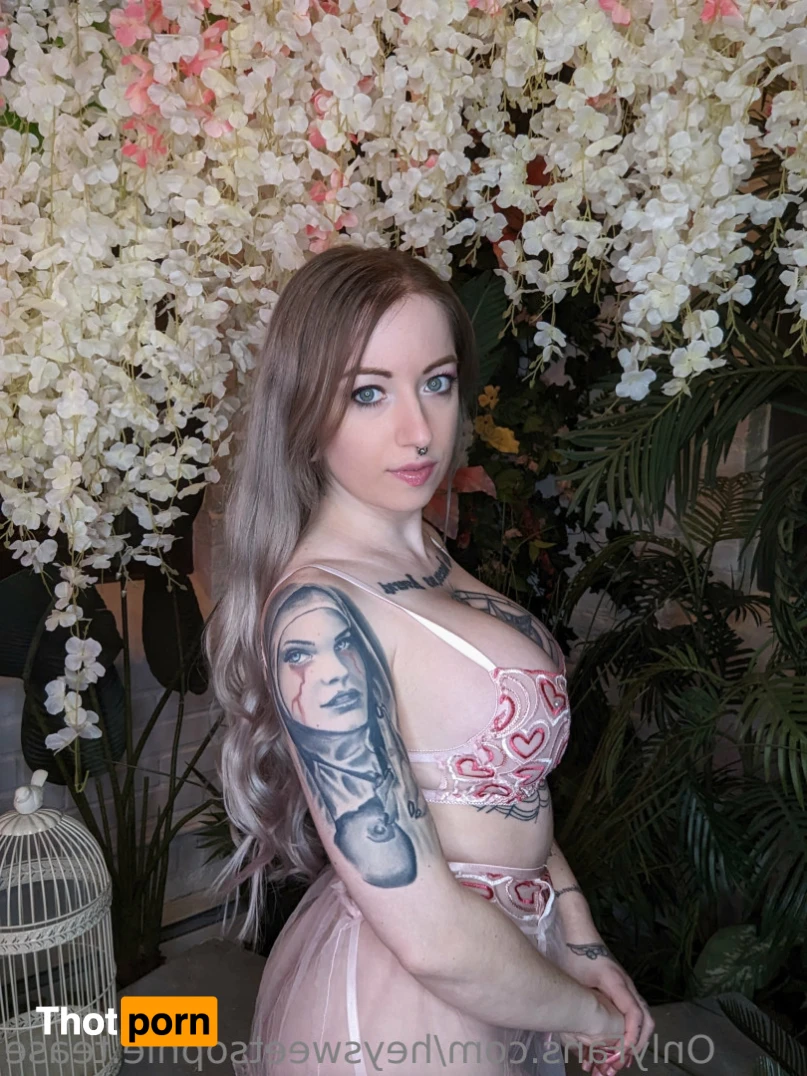 Sophie's 💦💦💦 ☔ 16052875