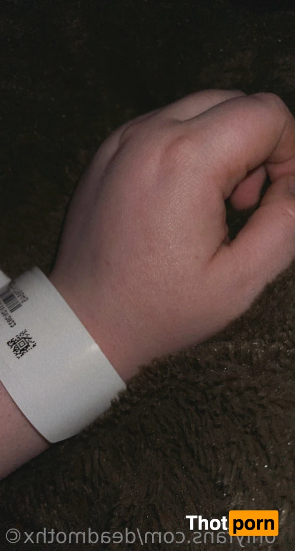 𖤐𝕱𝖊𝖗𝖓 𐀔 𝘵𝘩𝘦 𝘣𝘥𝘢𝘺 𝘴𝘭𝘷𝘵  ̖́- 15439058