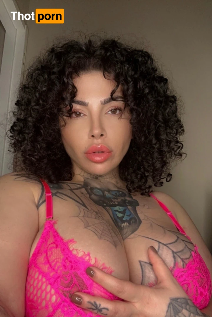 QueenAzitaXXX 13279541