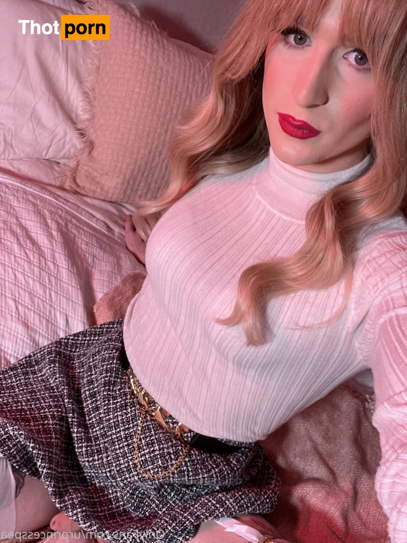 Mummy - Hung British TS 15506116