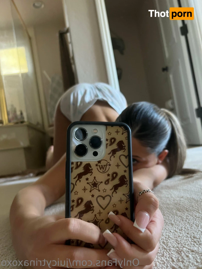 Trinaaa😍 11472529