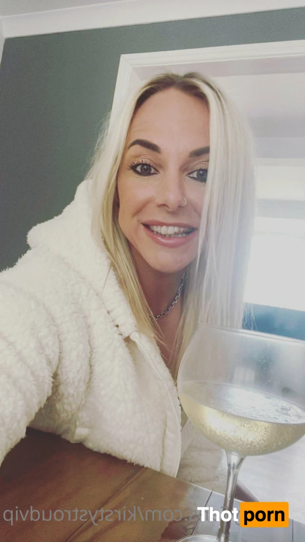 KirstyStroudVIP 15671757