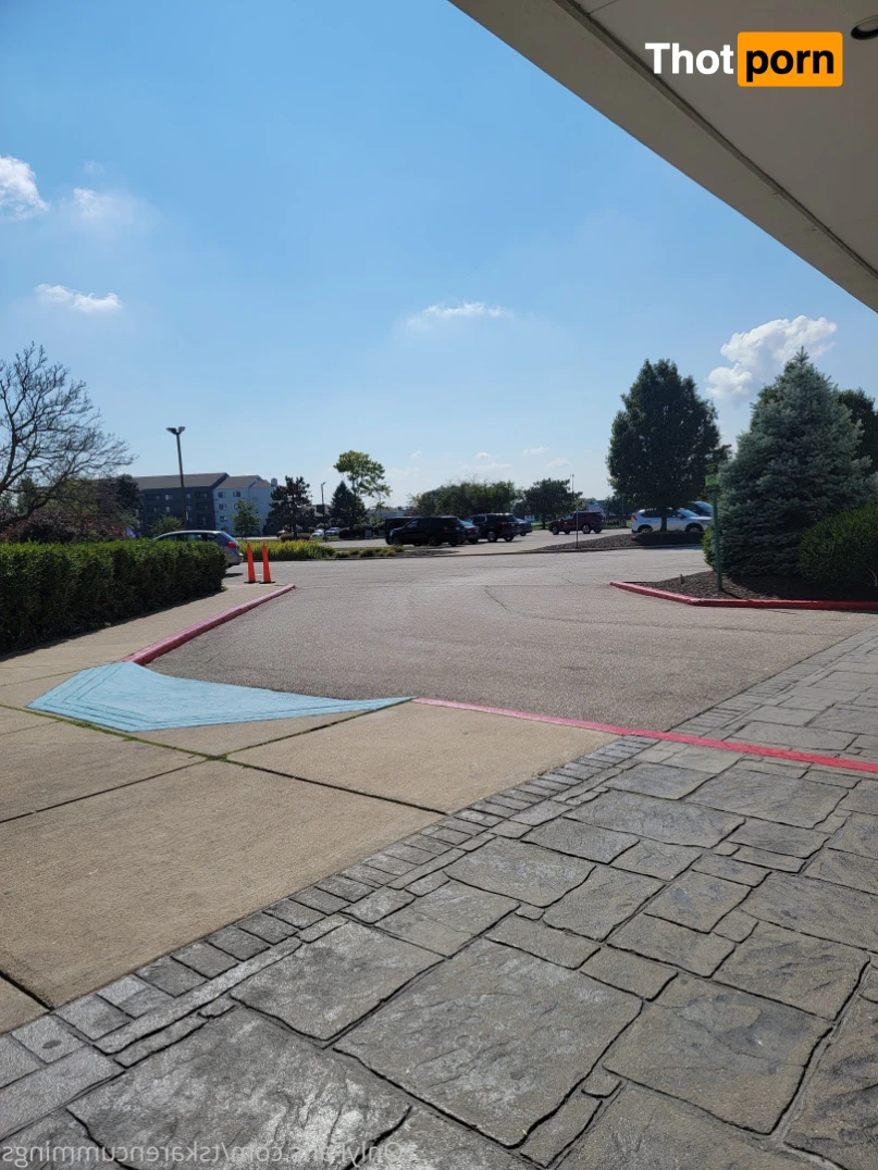 TS Karen Cummings 15683489