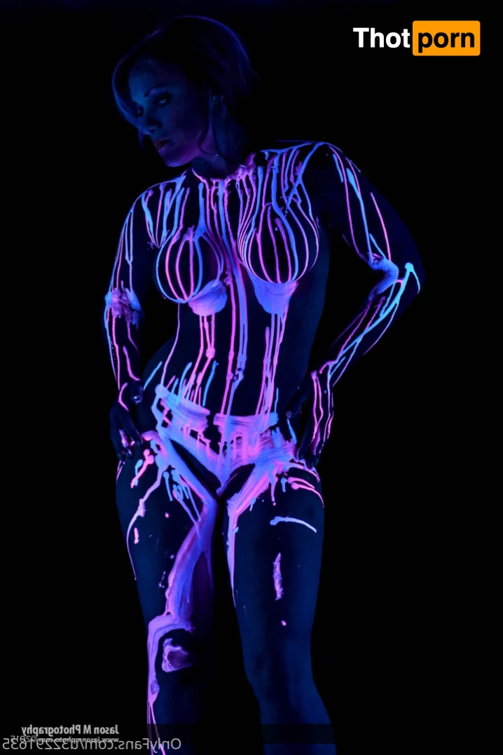 blownupdoll 13359332