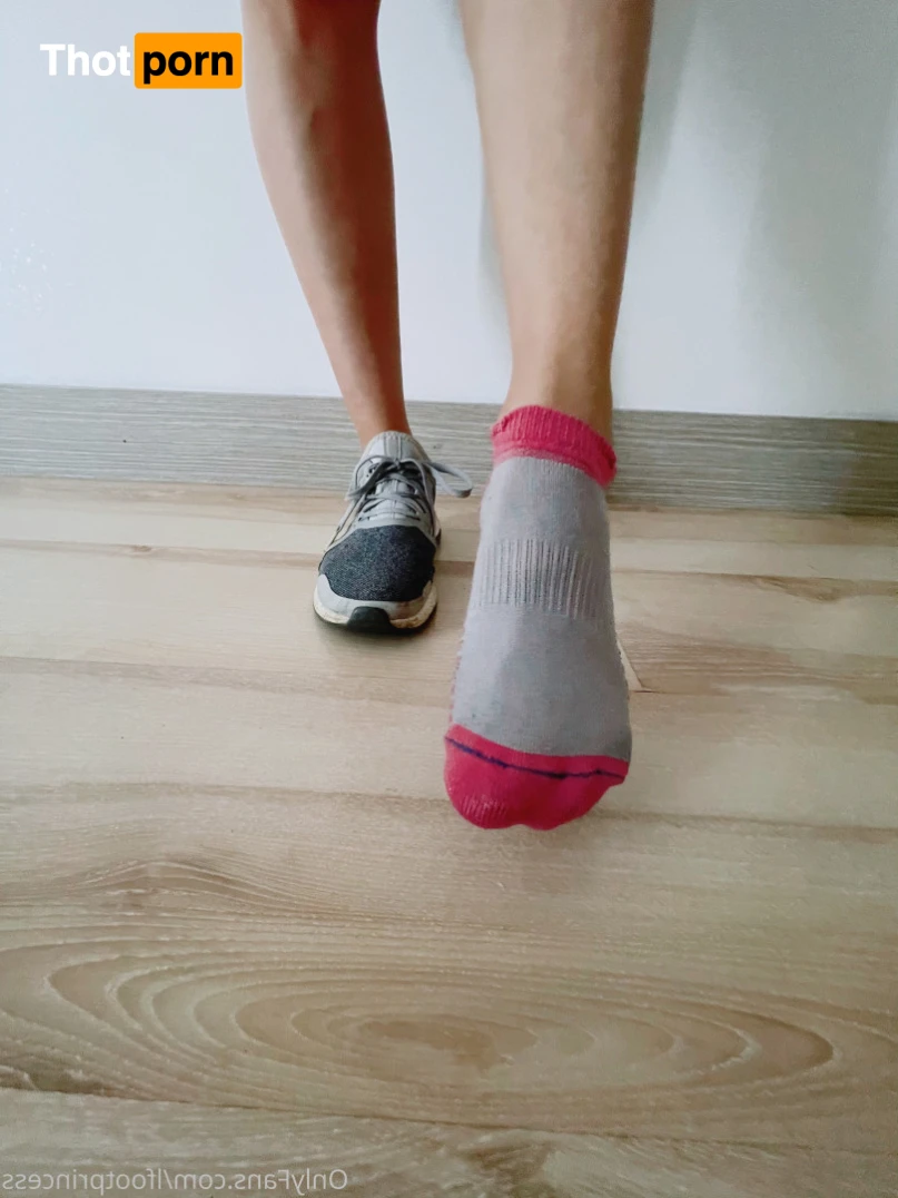 LittleFootPrincess 15355375