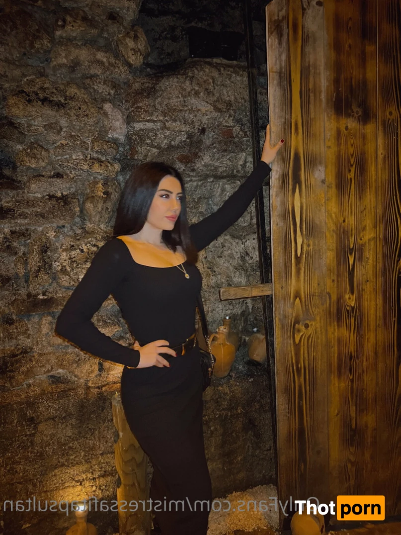 Mistress Afitap 14641967