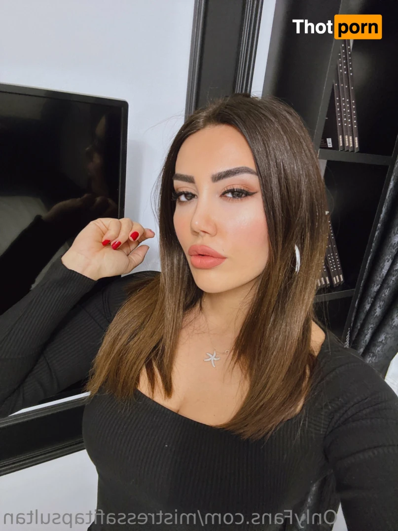 Mistress Afitap 14642194