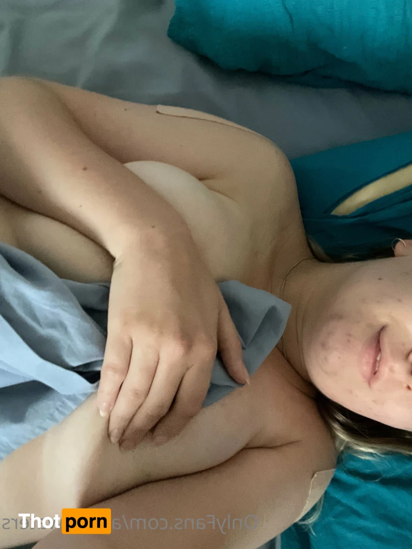 Naughty Aussie 💕 16250367